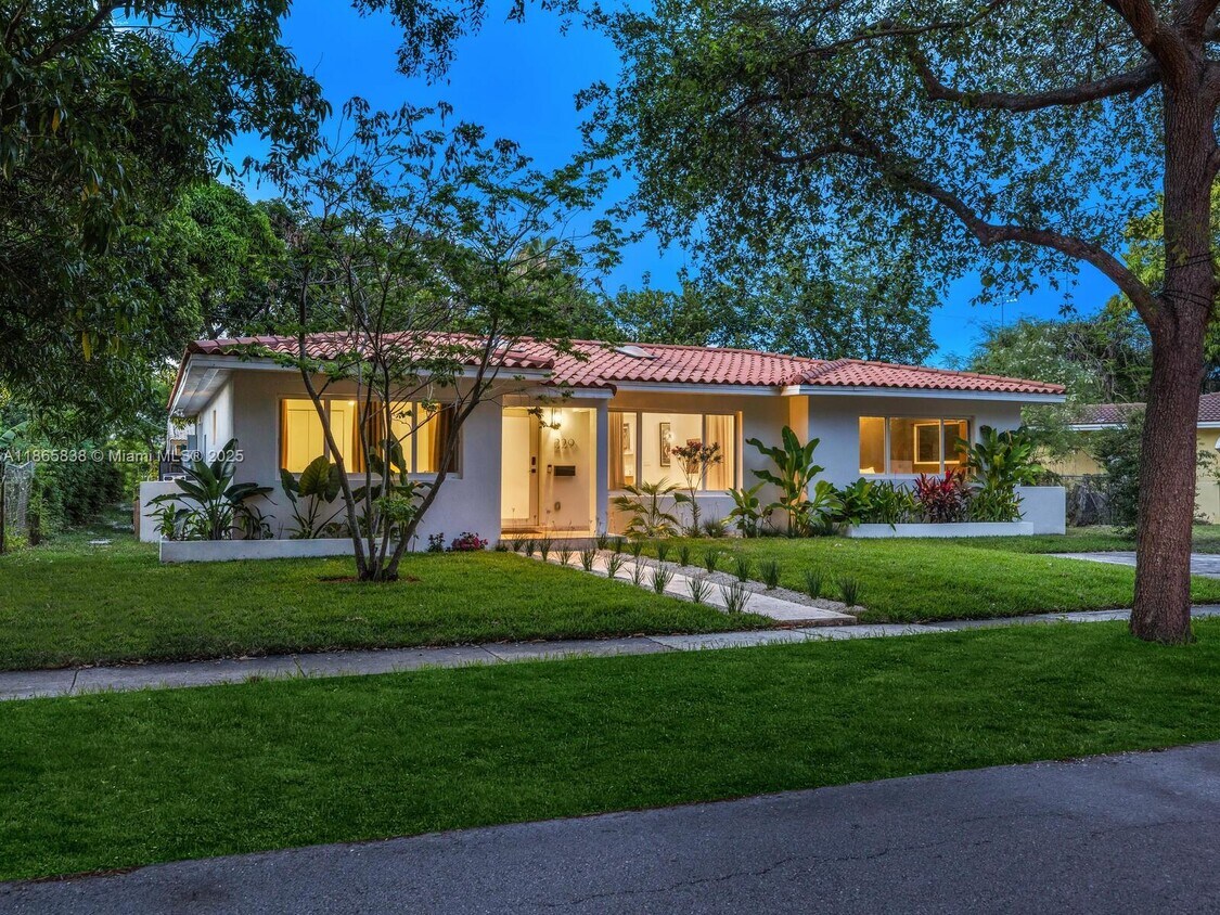 Foto principal - 229 NW 111th Terrace