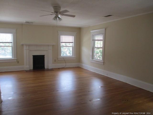 Building Photo - 707 W Roanoke Park Dr