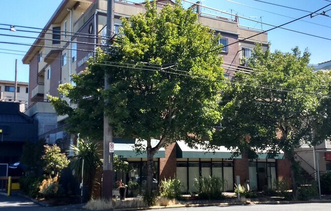 Foto del edificio - 2234 Eastlake Ave E