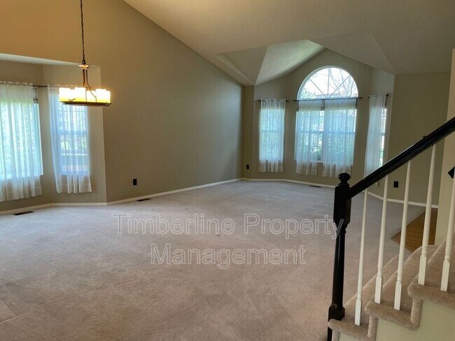 Building Photo - 8322 Radcliff Dr