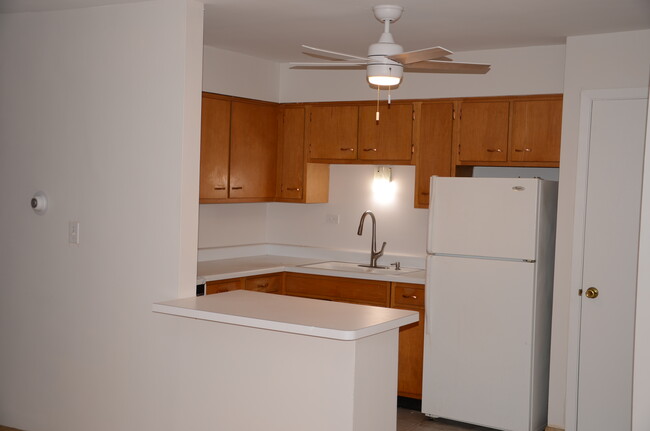 Building Photo - 1603 Waukegan Rd