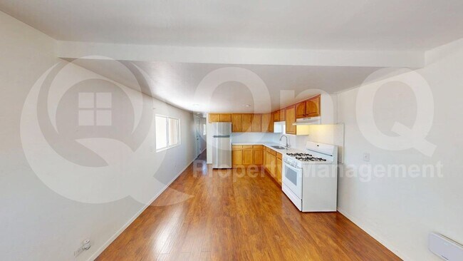 Foto del edificio - 4725 N Camino Feliz