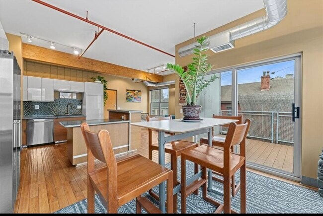 Foto del edificio - 1536 Colwell St