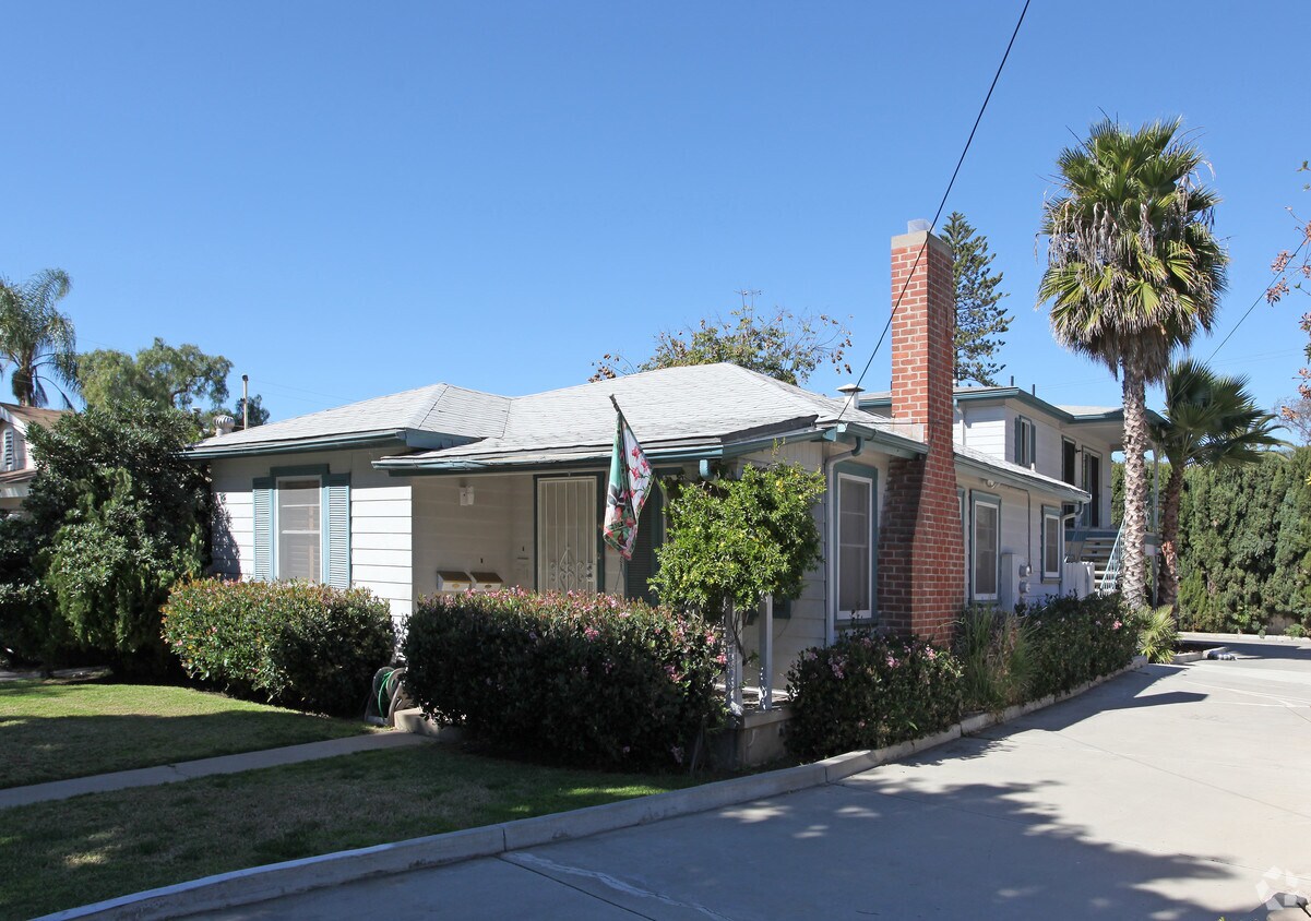 Foto principal - 341 G St