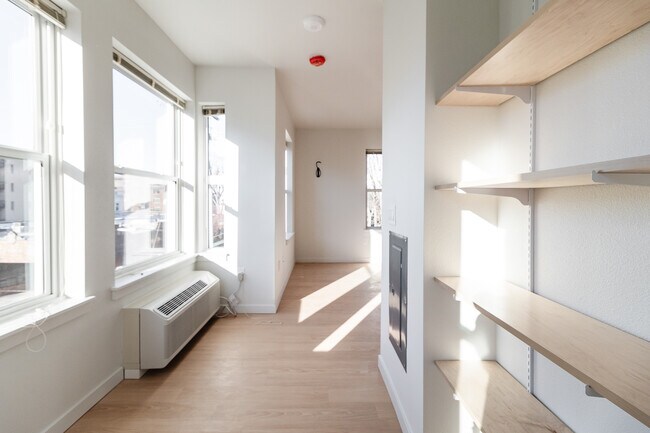 Emmons Place North - Estudio - Emmons Place