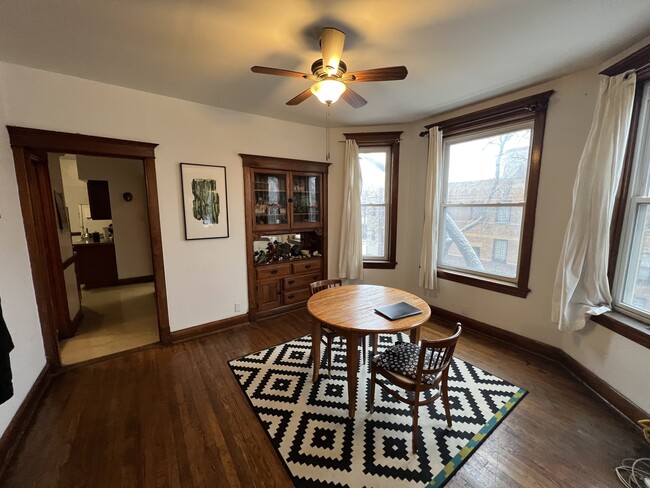 Building Photo - 2648 N Albany Ave