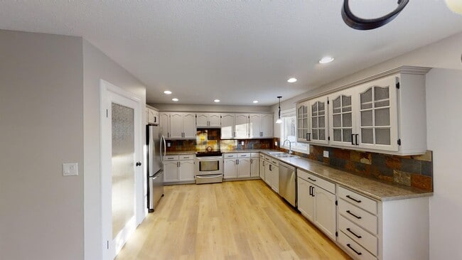 Building Photo - 9533-9563 63 Ave