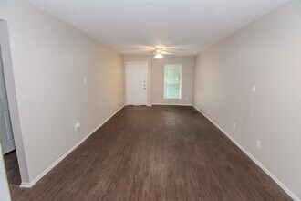 Building Photo - 1639 Northwood St
