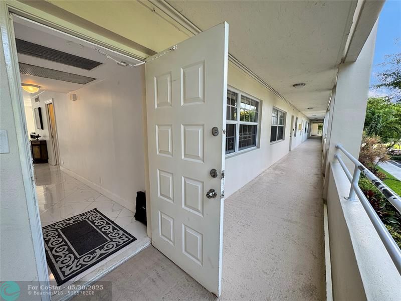 Foto principal - 535 Oaks Dr