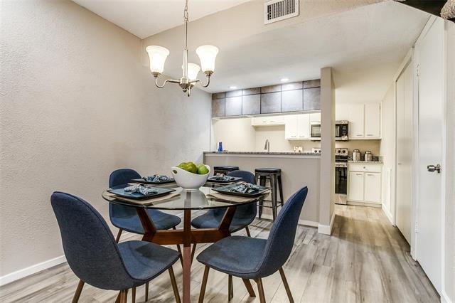 Foto del edificio - 3121 Park Ln