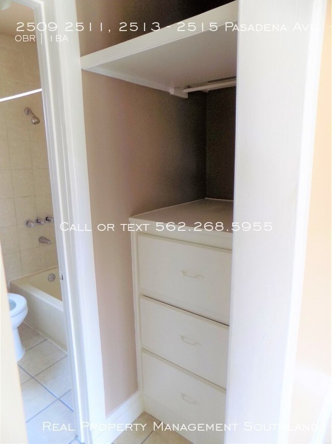 Building Photo - Studio Apartment for Rent in LONG BEACH, CA!