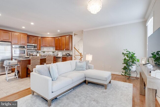 Foto del edificio - 8320 Dockray Ct