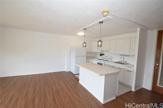 Building Photo - 1511 Nuuanu Ave