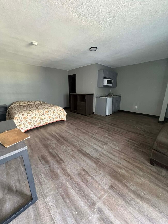 Photo - 711 Pasadena Fwy Apartment