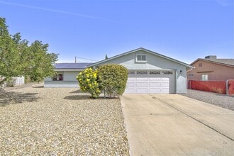 Building Photo - 4860 N Sauter Dr E