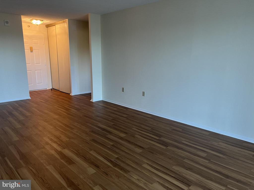 Foto principal - 15101 Interlachen Dr