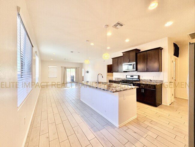 Foto del edificio - 6638 E Via Jardin Verde