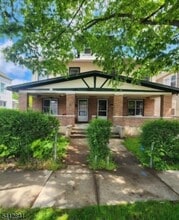 Building Photo - 31 Speedwell Pl