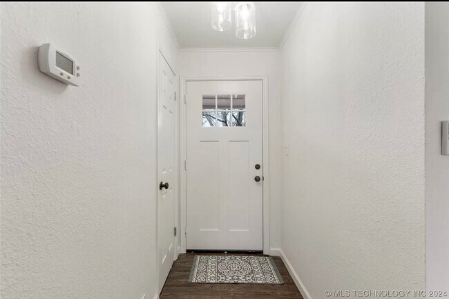 Foto del edificio - 233 N 44th W Ave
