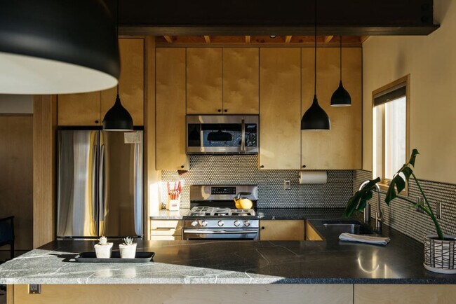 Foto del edificio - 602 N Willson Ave