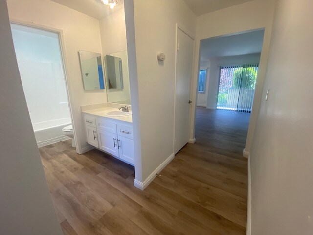 Building Photo - 1549 Placentia Ave