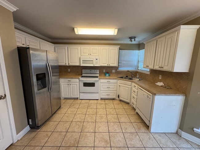 Foto del edificio - Gorgeous 3 Bedroom Home