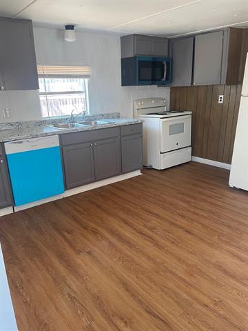 Foto del edificio - 1303 Genoveva Ln