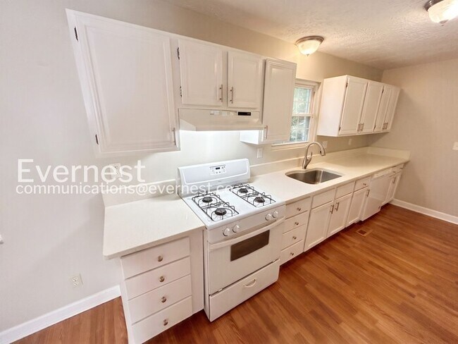 Foto del edificio - 2771 Skyland Dr NE