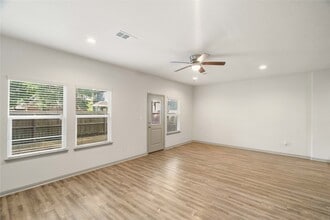 Building Photo - 2702 Appian Wy
