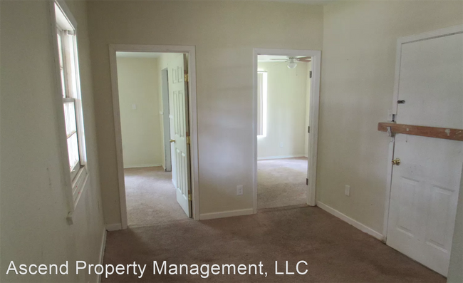 Foto del edificio - 3 br, 1.5 bath House - 2200 Parker St