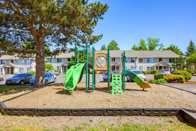 Building Photo - Pacific Crest