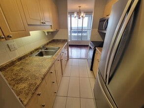 Building Photo - 8745-8165 165 St NW