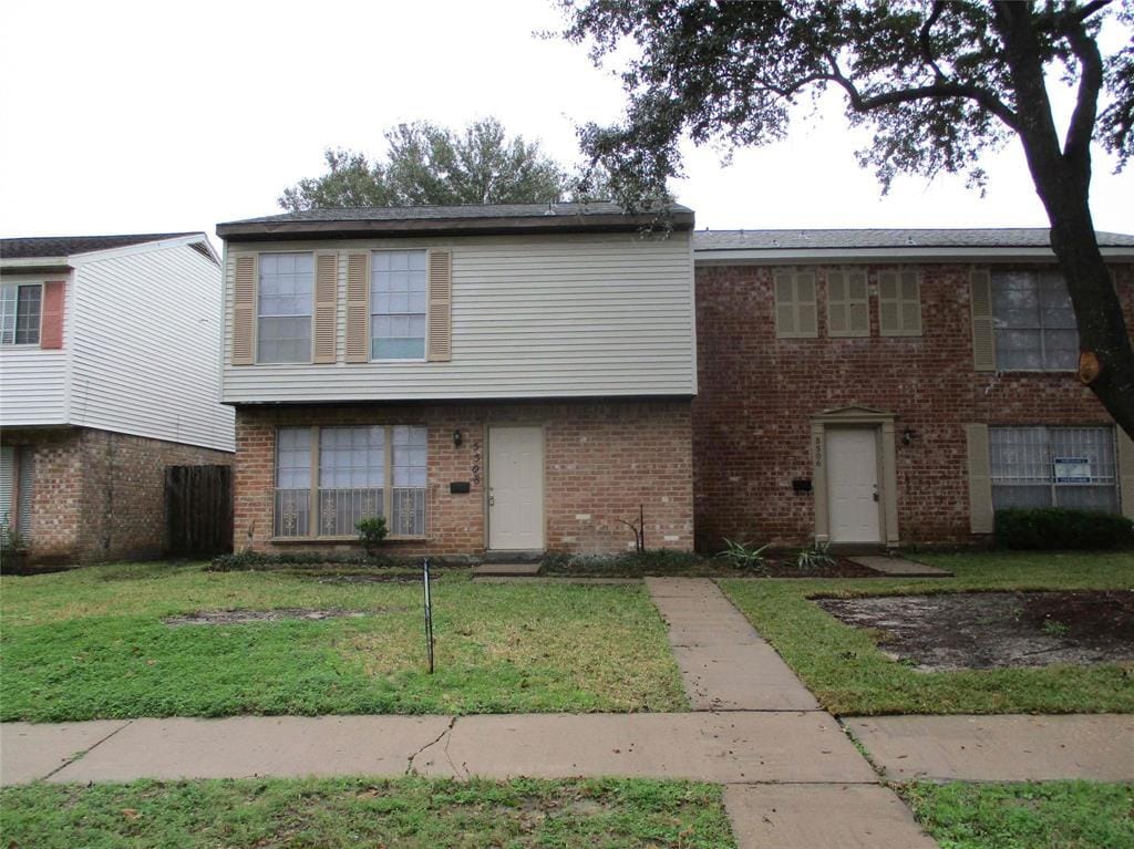 Primary Photo - 5508 Deep Forest Dr