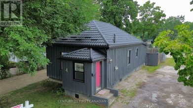 Building Photo - 4 Elmwood Pl