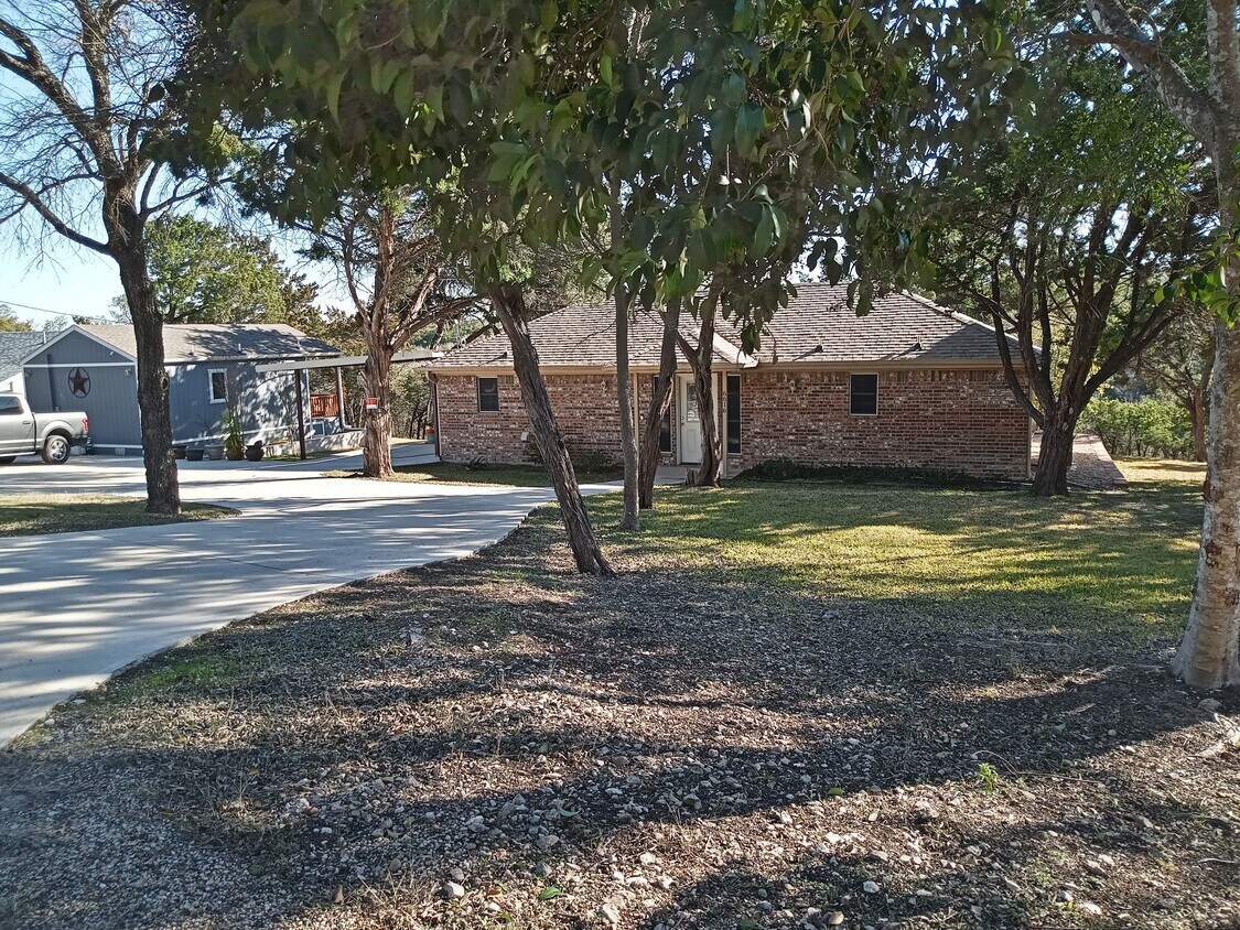 Foto del edificio - 6616 Ivy Ridge Cir