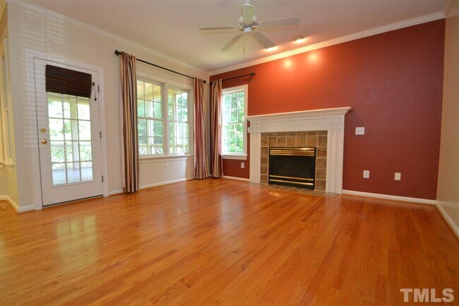 Building Photo - 1304 Avonlea Ct