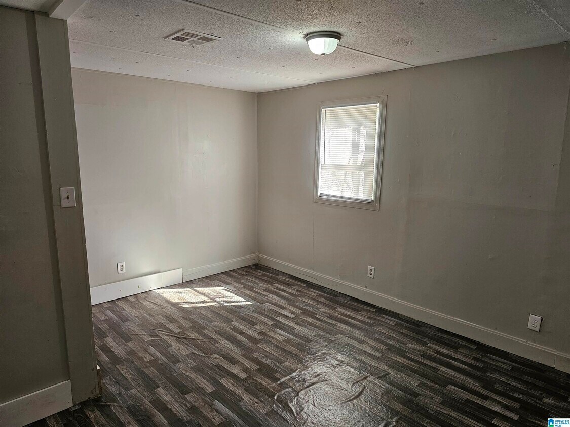 Building Photo - 170 Birmingham St