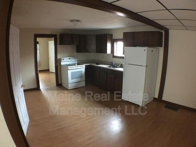 Building Photo - 143 Penobscot St
