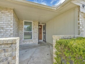Building Photo - 2311 Lemonwood Ln