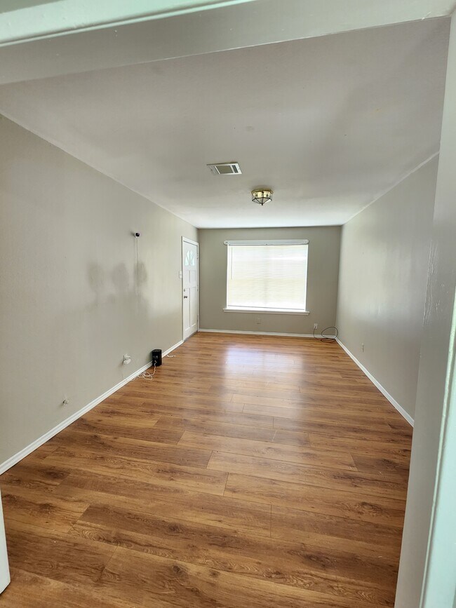 Master Bedroom - 8137 Snowden St