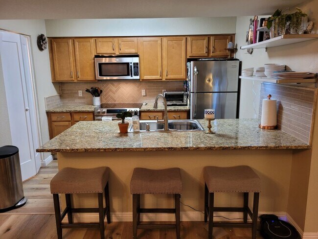 Cocina - 200 E Southern Ave