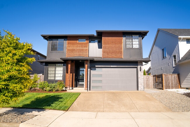 Building Photo - 9903 SW 172nd Ave