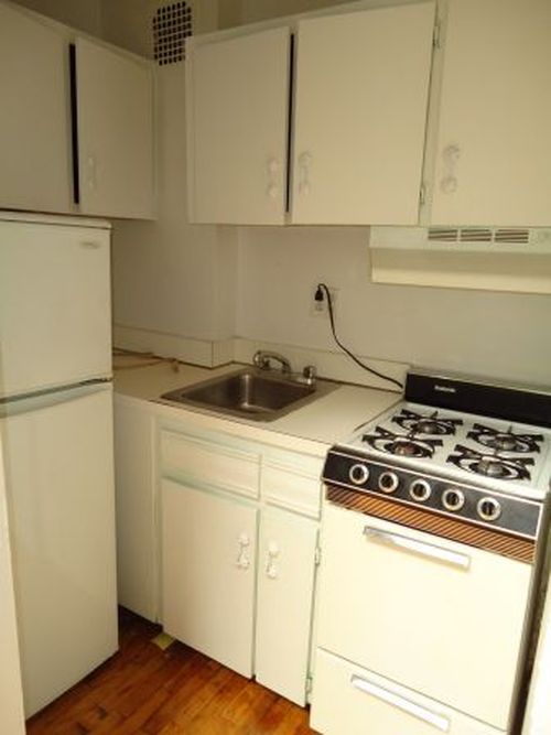 Foto del edificio - 328 W 11th St