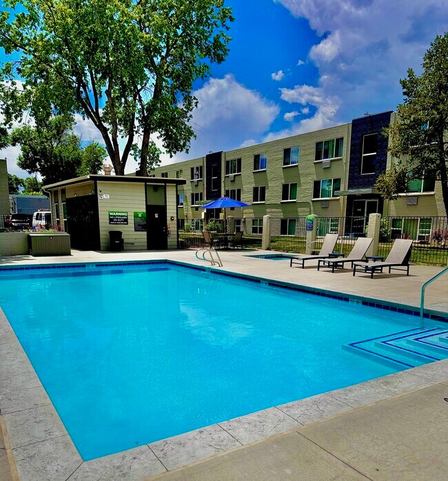 Park at Fitzsimons Apartments in Aurora, CO