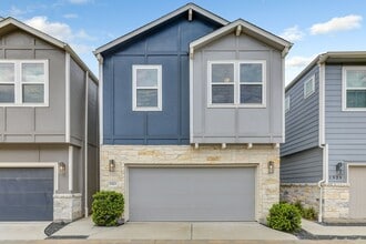 Building Photo - 1523 Parkland Oak Dr