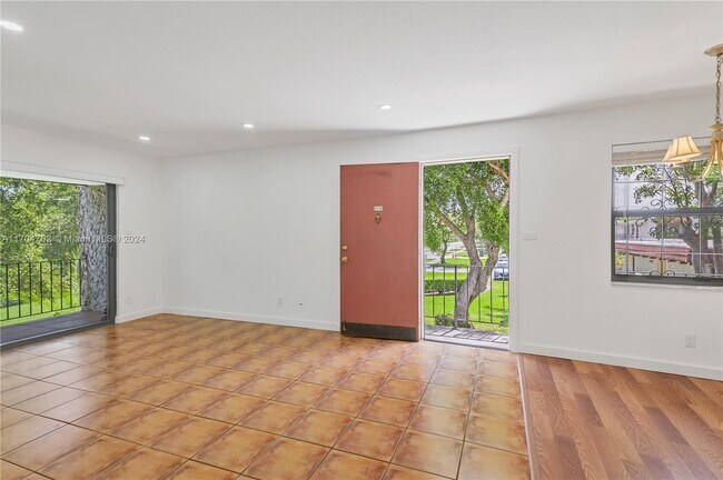 Building Photo - 8701 SW 141st St