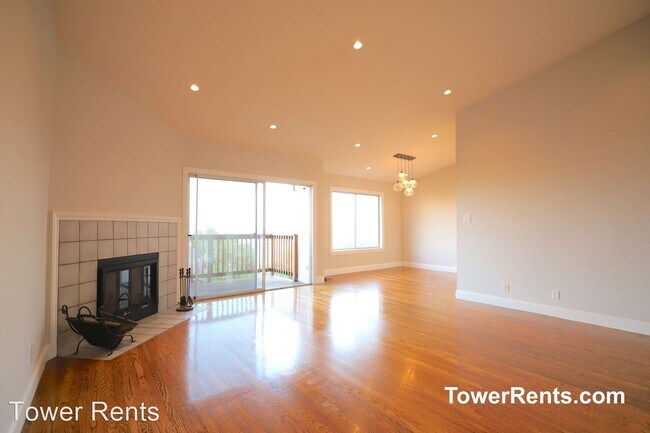 Foto del edificio - 3 br, 2.5 bath House - 25 Silverview Dr