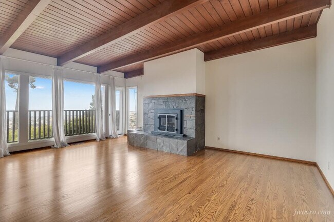 Building Photo - 110 Miraloma Dr