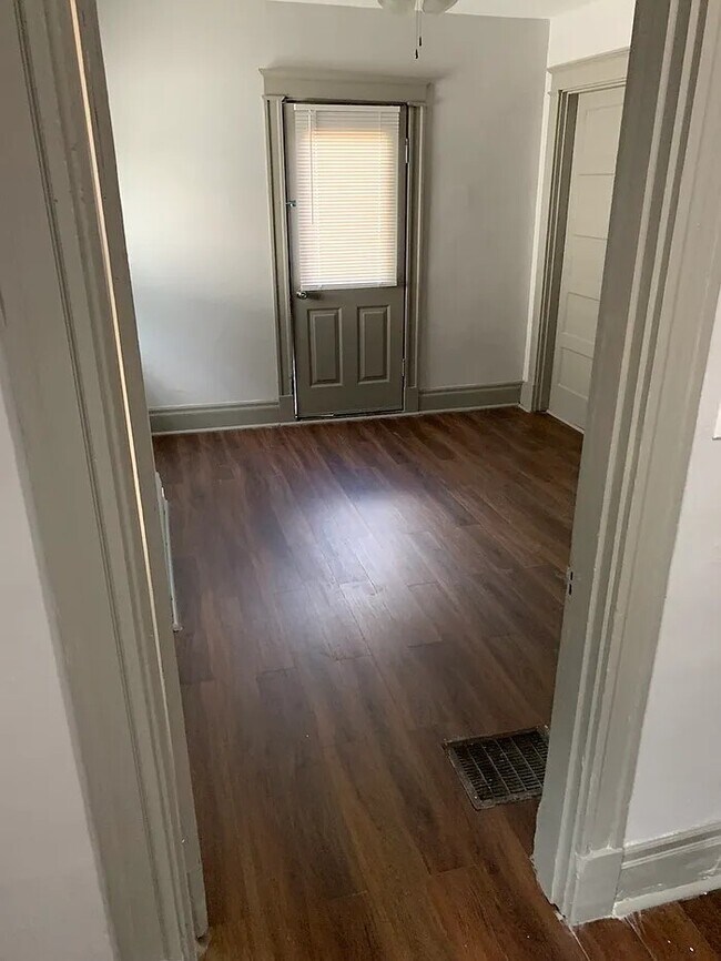 Foto del edificio - Charming 6 beds 2 baths in Cincinnati!