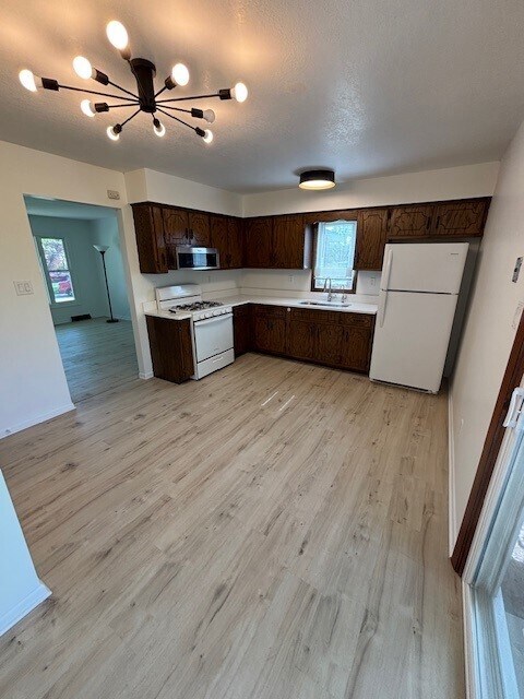 Foto del edificio - 11518 W 133rd Ln